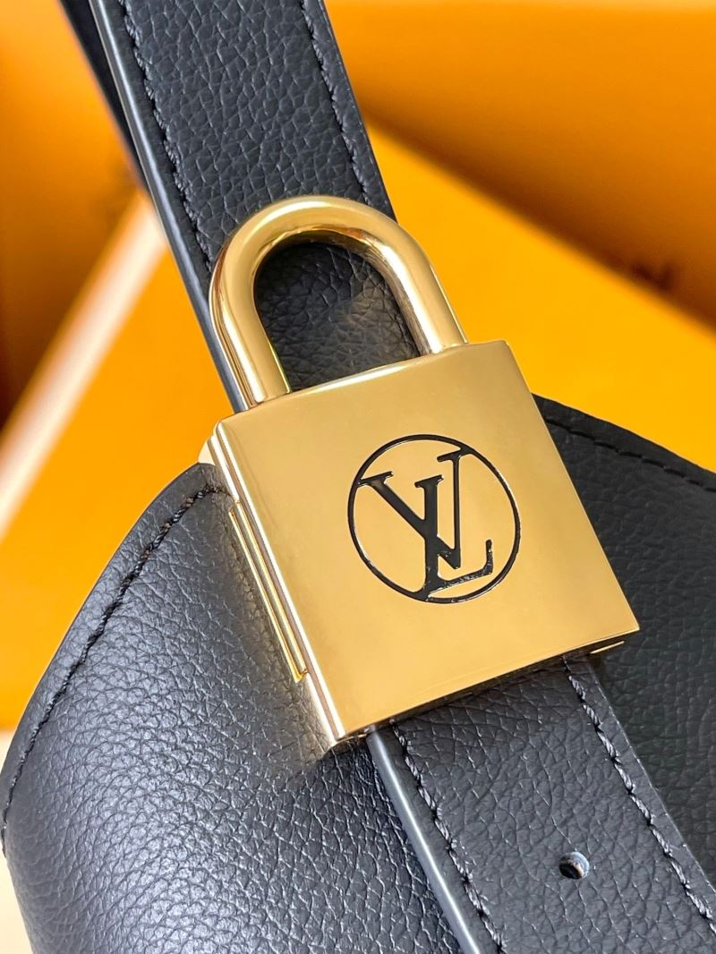 Louis Vuitton Hobo Bags